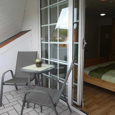 בית הארחה & Gluess