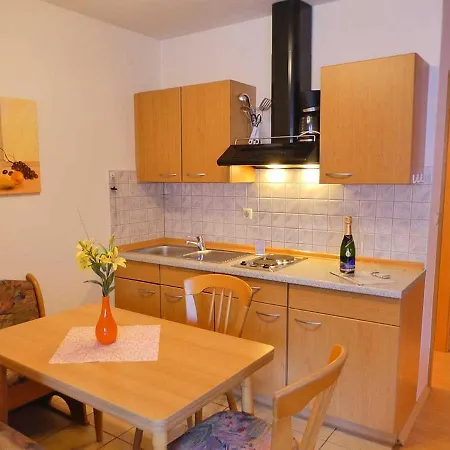 בית הארחה & Gluess