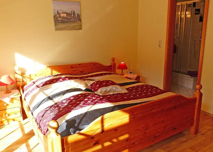 Guest house & Gluess 3*