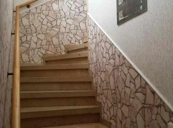 & Gluess Guest house Lunzen