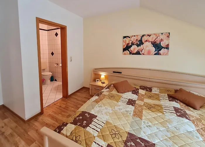 & Gluess Guest house Lunzen