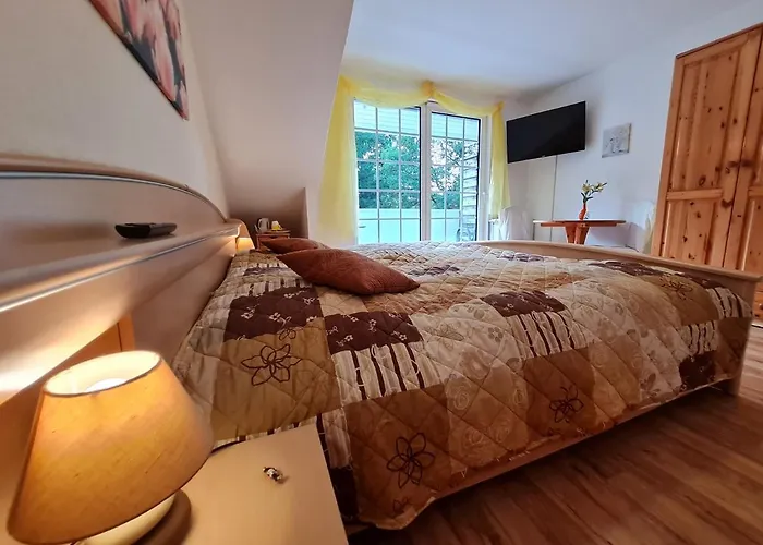 & Gluess Guest house Lunzen