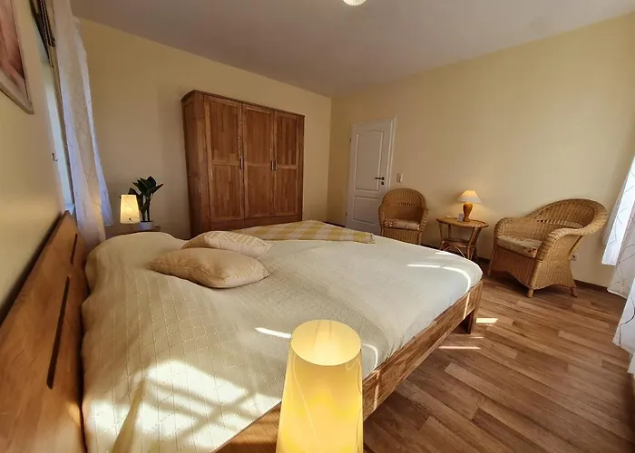 & Gluess Guest house Lunzen
